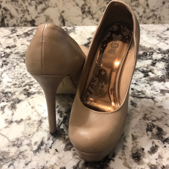 BRASH - Picture 1 of 5